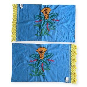 VTG Set 2 Mexican Folk Art Hand Embroidered Crochet Standard Pillow Cases Floral